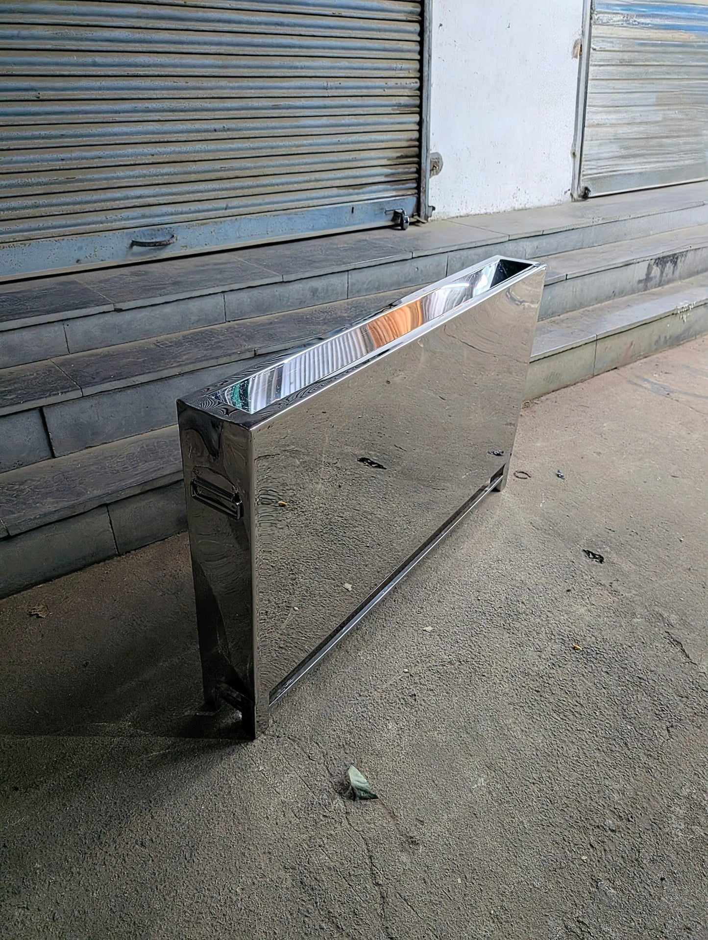 SS donation box flat dan peti 48" by 30" by 6"