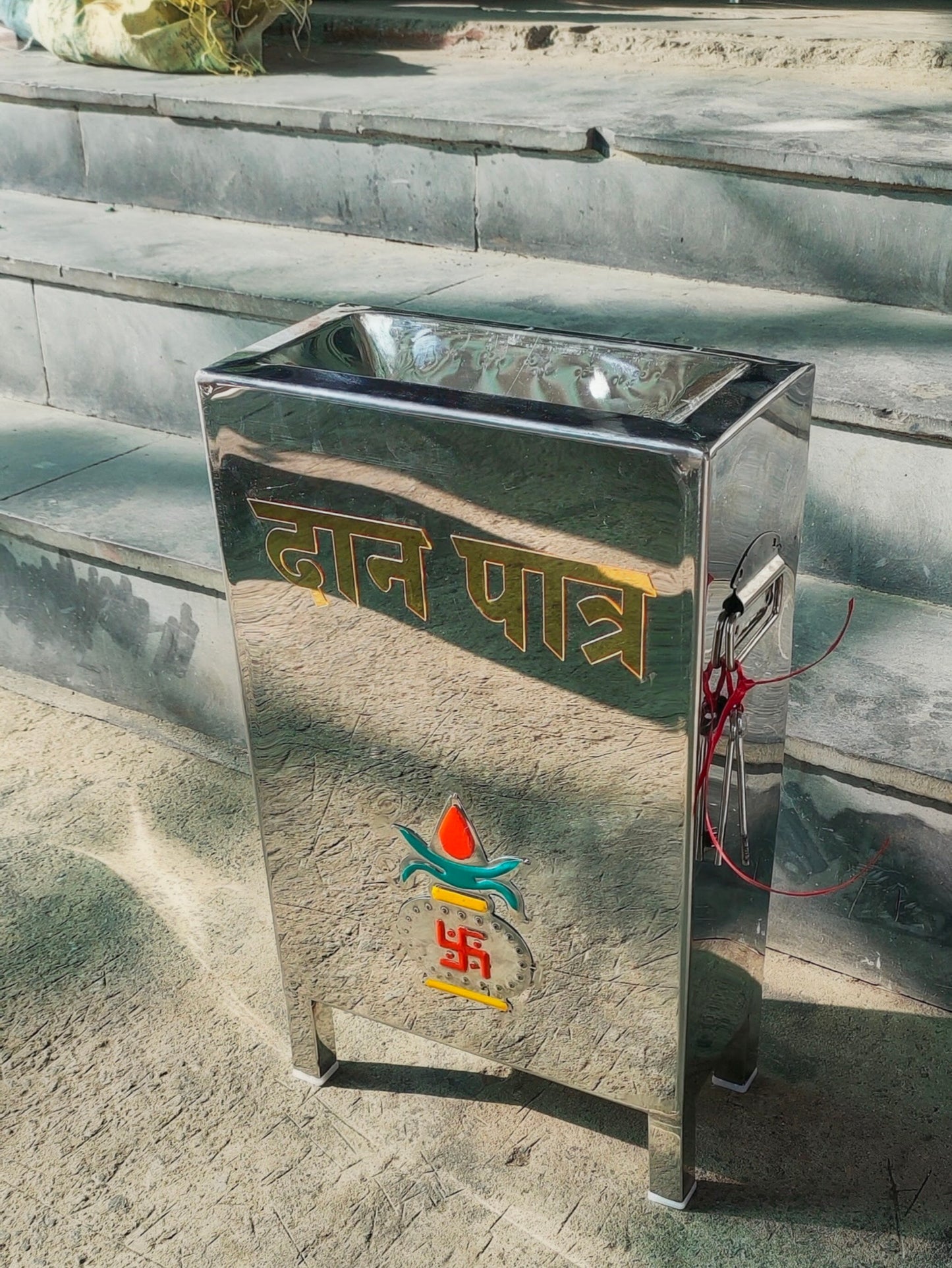 SS donation box flat dan peti 24" by 12" by 6"